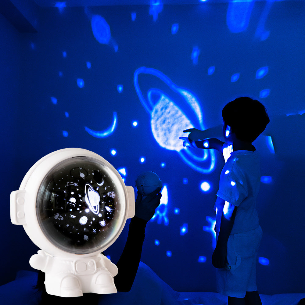 "CosmoDream™ Astronaut Starry Sky Projector – Room Light & Gift Idea"